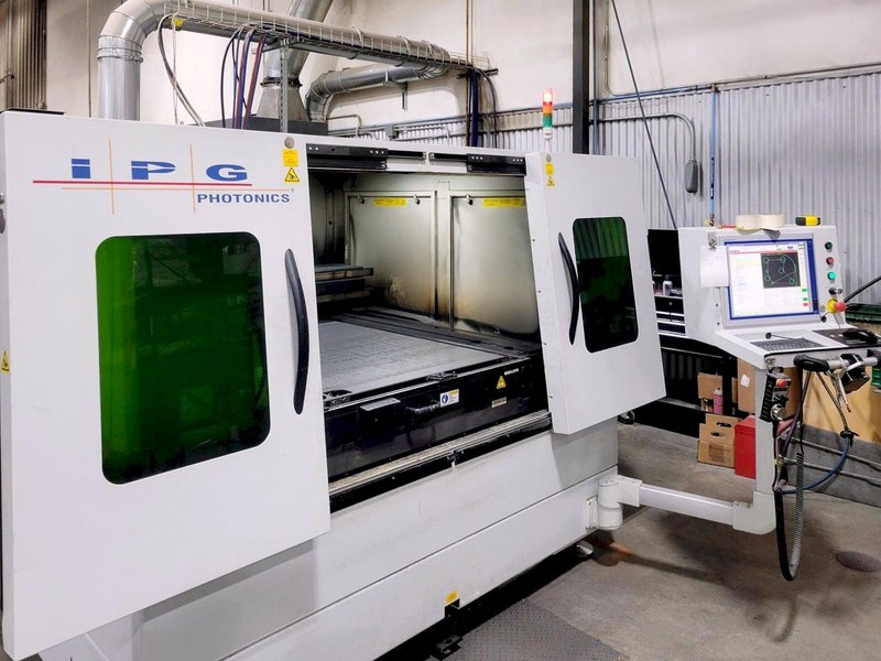 IPG SYS-4X4 LaserCube Fiber laser