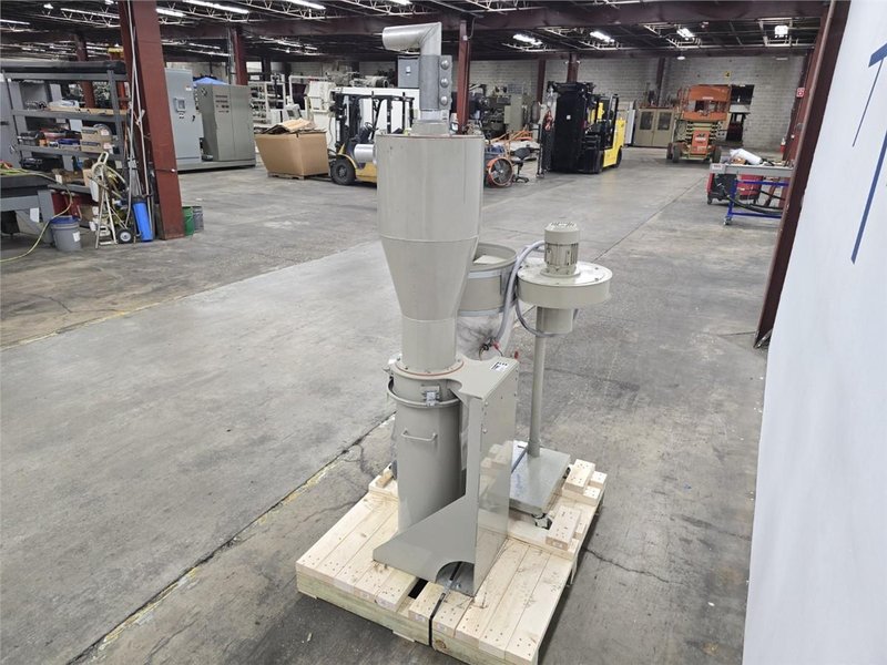 Conair Used Dust Collector with Vacuum Conveying, 1/2 HP