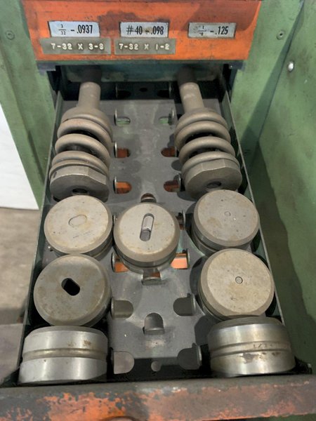 STRIPPIT SONIC 18/30 PUNCH MACHINE AND CORNER NOTCHER W/ TOOLING. STOCK # 1271823.