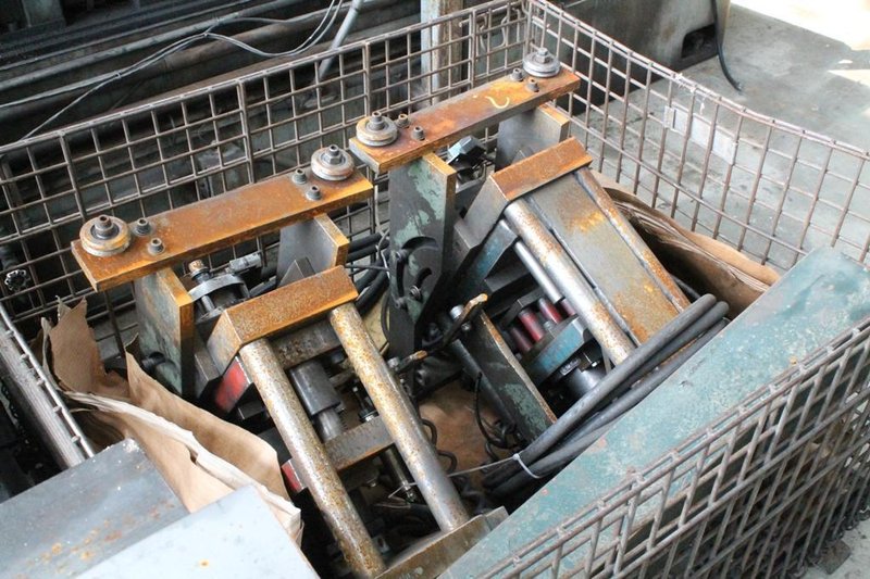 8 STATION ENGLE GANG PUNCH: STOCK 64364