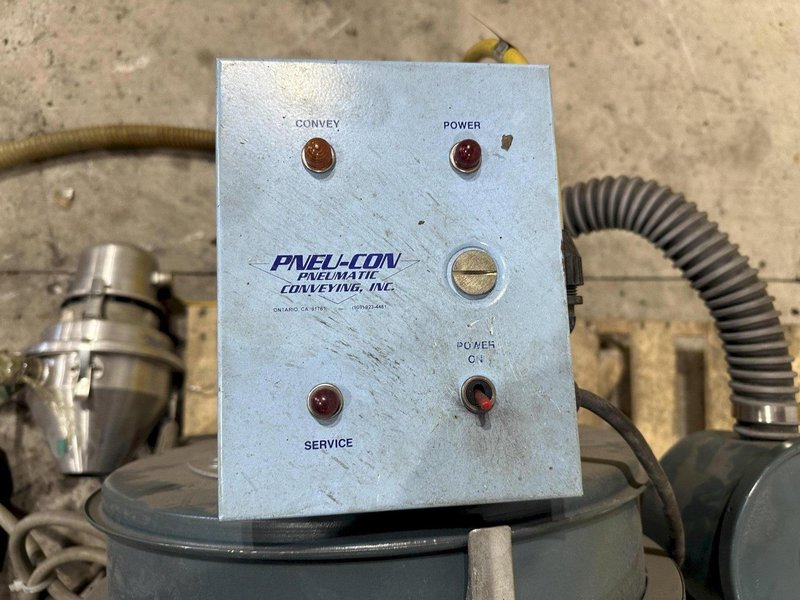 100 LB DRI-AIR INDUSTRIES MODEL #RH100 DRYER HOPPER: STOCK #20100
