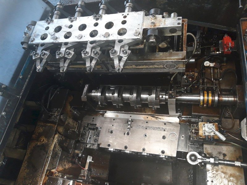 5/8&quot; Jern Yao Model JBF-24B4S 4 Die Progressive Header