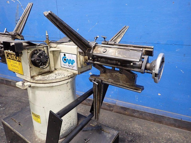 3,000 LBS C.W.P. MODEL #2.5 RD DUAL COIL REEL UNCOILER: YOBRO #25066