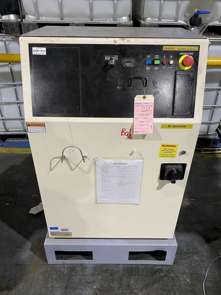 FANUC – R-2000iB/210F w/ R-30iA Controls PARTS ONLY