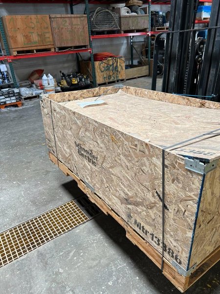 Schneider Electric EZ Meter-Pak Switchgear – 2000A Main with Multiple Branch Breakers, Still In Crate, Never Used