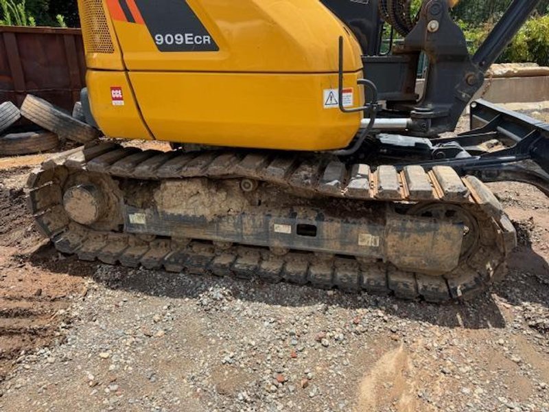 LiuGong 909ECR Compact Excavator, 2023 – Only 400 hours!