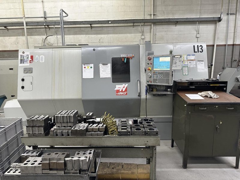 Haas SL-40 CNC Lathe, 2011 – Tailstock, Toolsetter, 15″ Chuck