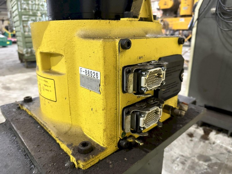 2008 FANUC MODEL #M-16iB20 PICK &amp; PLACE ROBOT WITH FANUC R-30IA CONTROLLER: STOCK #20849
