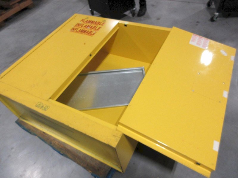 U-Line H-1563M Flammable Storage Cabinet - Standard, Manual Doors, Yellow, 30 Gallon- Auction Item