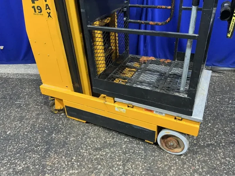 BIL-JAX 450 LBS ELECTRIC STOCK PICKER  -  ESP19