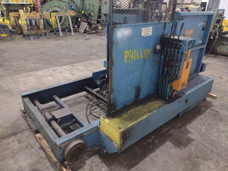 20,000 LBS BRANER HYDRAULIC COIL UPENDER WITH POWER FEED CONVEYOR: YOBRO #25238