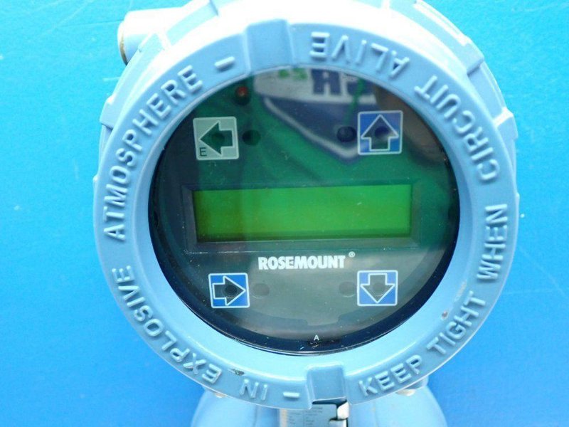 ROSEMOUNT DIGITAL FLOW METER TRANSMITTER   -  8732EMT2A1M4