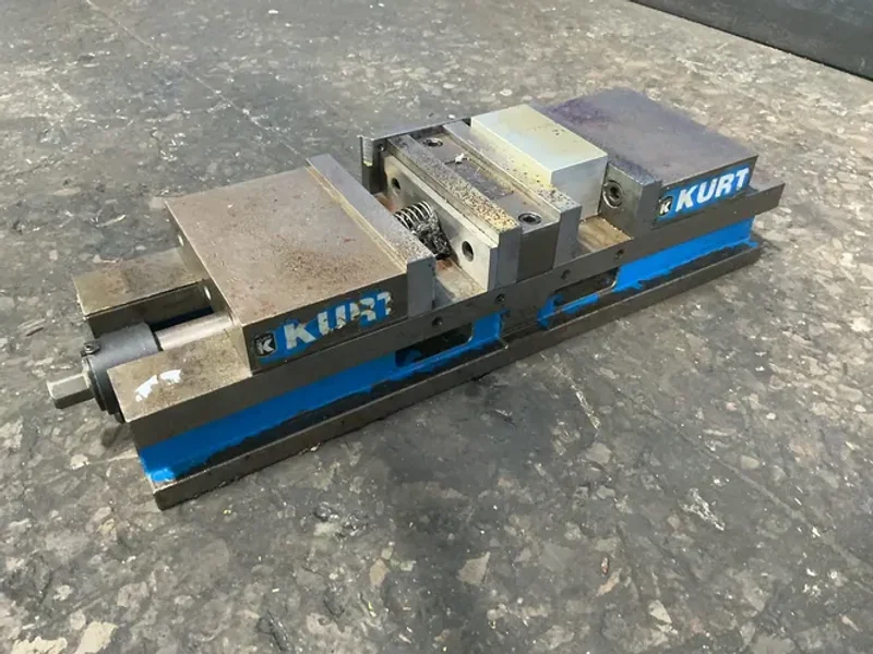 KURT 6” 6” VISE