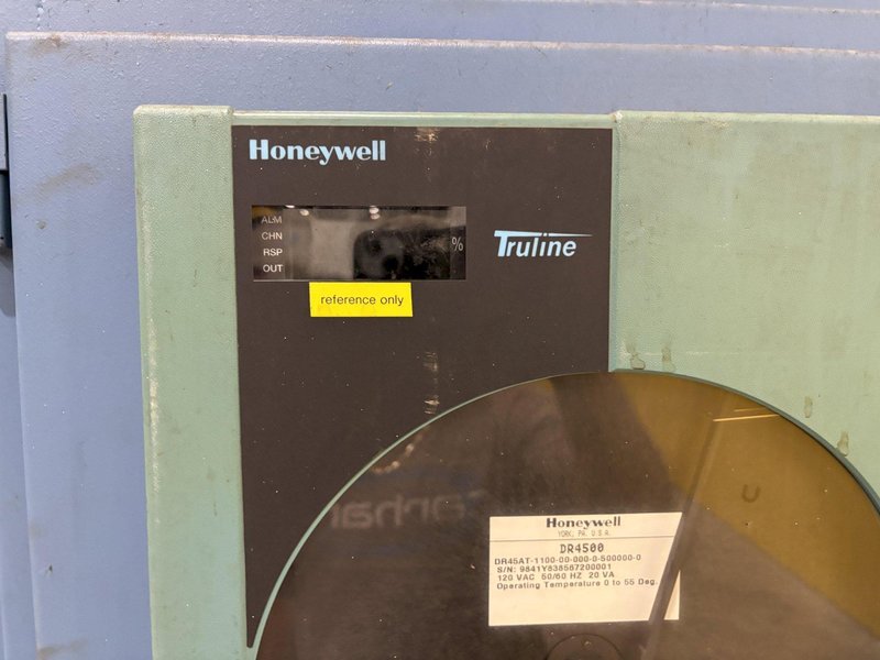 RUSSELLS MODEL #GD-32-3-3 ENVIRONMENTAL CHAMBER: STOCK #20979