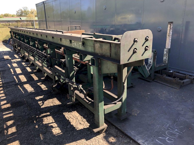 20&#039; SUTTON POWERED INFEED &amp; OUTFEED CONVEYORS / RACKS: STOCK #16743