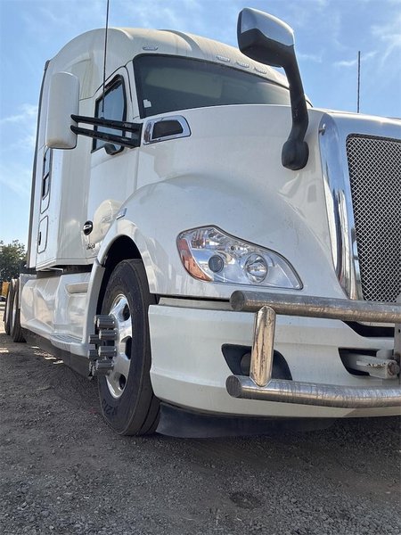 2022 Kenworth T680 1XKYD49X5NJ499897