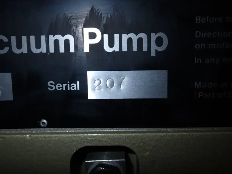 EDWARDS PUMP   -  E1M175