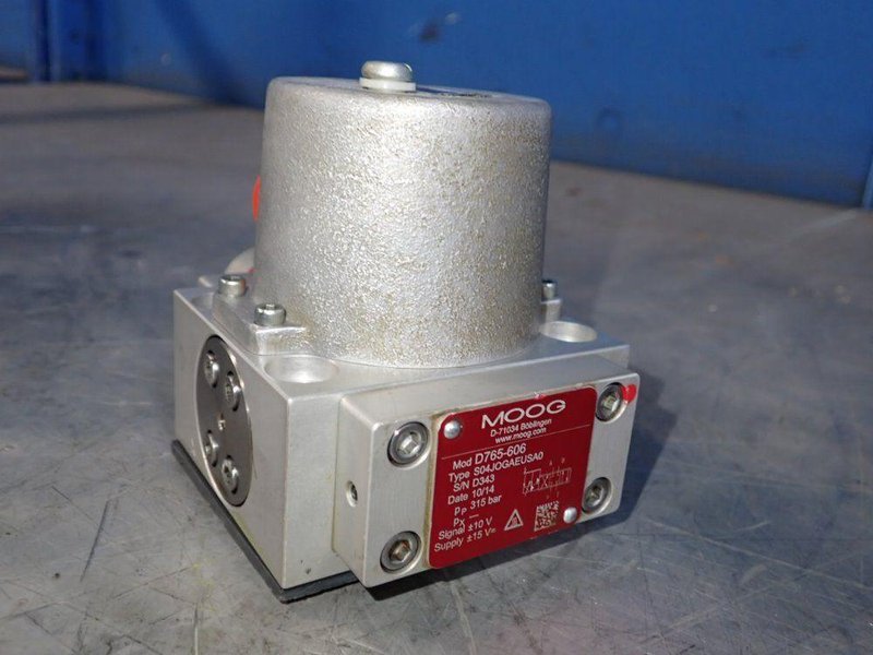 PERFECTION SERVO/MOOG VALVE  -  D765-606