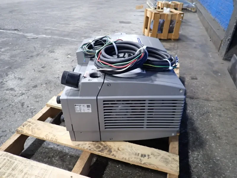 BECKER 98/112 M^3/H VACUUM PUMP  -  KVT 3.100