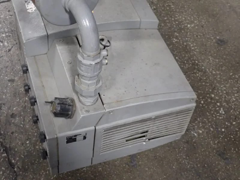 BECKER 900 MBAR VACUUM PUMP  -  KVT 3.100