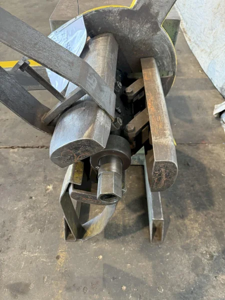 2500 LB X 12&quot; AMERICAN MODEL #60 PULL OFF COIL REEL UNCOILER: YOBRO #23918