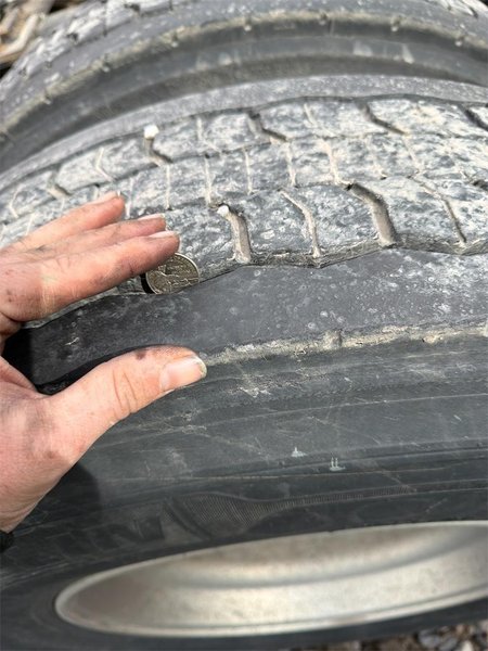 2020 Freightliner Cascadia 1FUJHHDV4LLLC1676