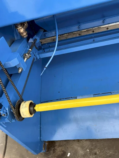 10’ X ¼” PACIFIC MODEL #250B10 HYDRAULIC SHEAR: STOCK #23403