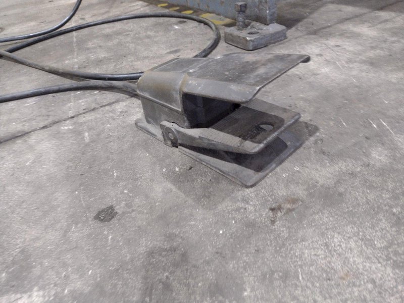 10' X 14 GAUGE PULLMAX URSVIKEN HYDRAULIC POWER SHEAR: YOBRO #25207