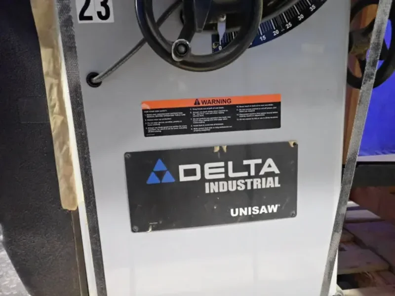 DELTA 80" X 27" TABLE SAW  -  36-L53L