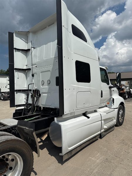 2023 International LT625 3HSDZAPR2PN563626