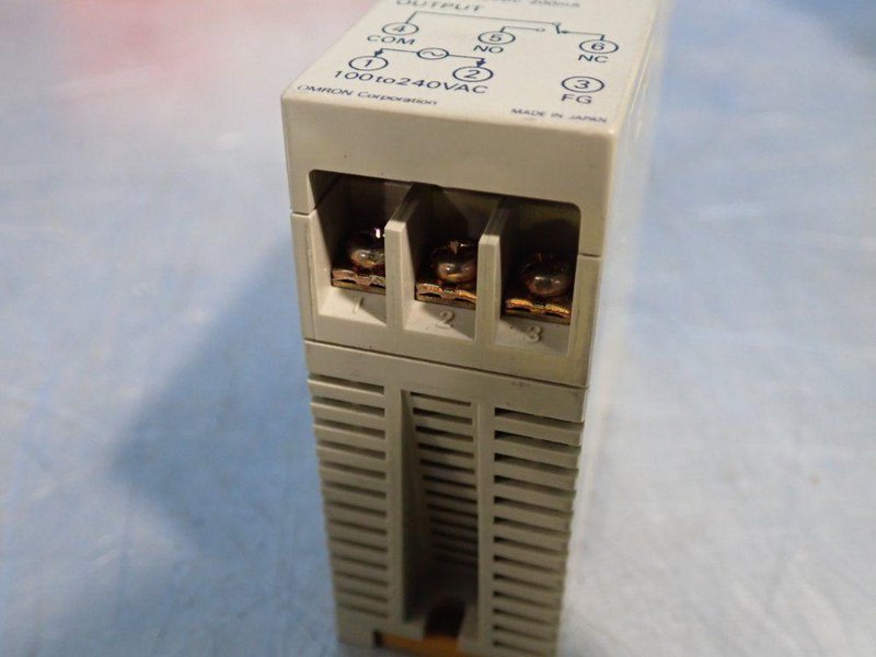 OMRON SENSOR CONTROLLER  -  S3D2-CK-US