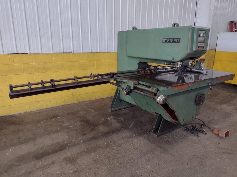 30 TON STRIPPIT MODEL #SUPER 30/30 SINGLE END PUNCH: STOCK 13470