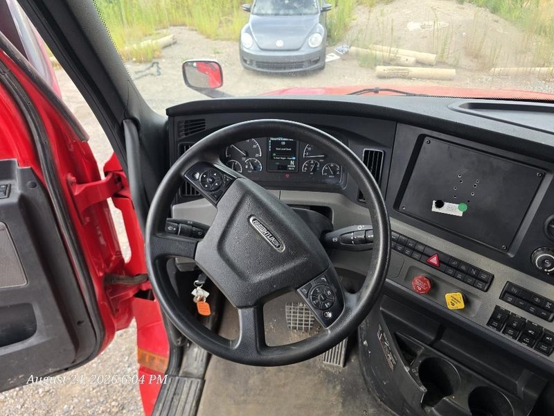 2020 Freightliner Cascadia 1FUJHHDV1LLLC1683