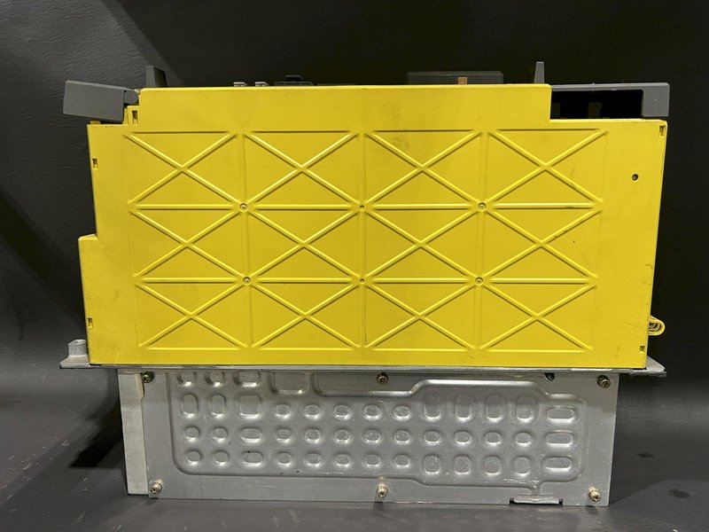 Fanuc Servo Amplifier A06B-6114-H105 A20B-2100-0741/09B TESTED