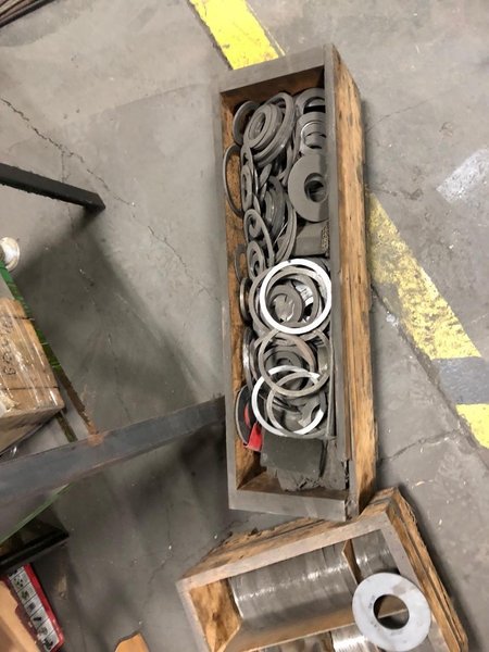 18" X 2.50" RUECSH SLITTING HEAD AND SCRAP WINDER STOCK# 3989