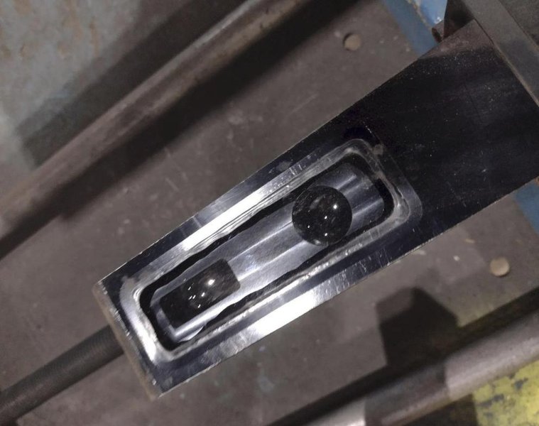 48" X 6" WEAN MOTORIZED SLITTER HEAD FOR SLITTING LINE. STOCK # 0435226