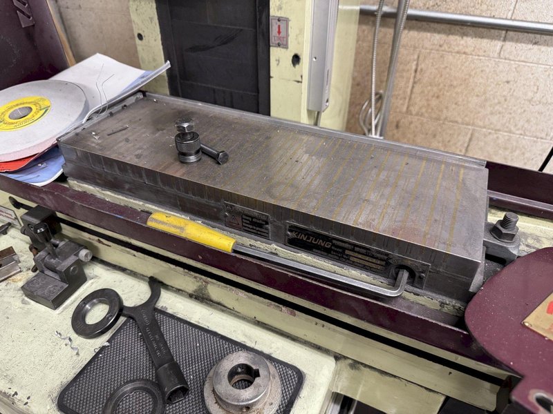 6" x 18" Kent Surface Grinder KGS618, Hand, DRO, Coolant