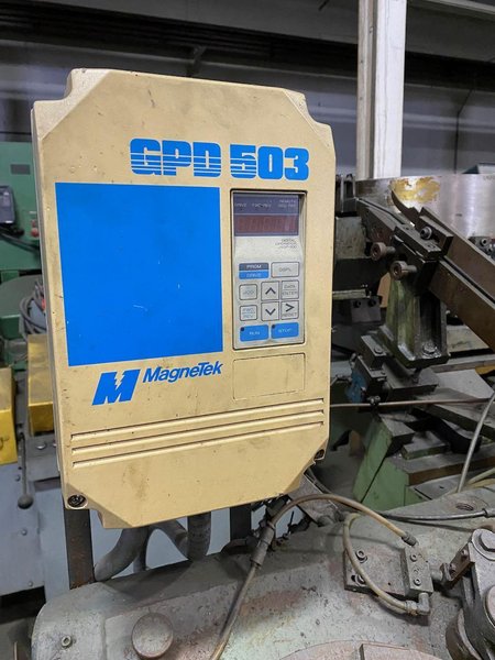 Sacma Model RU-1 Thread Roller