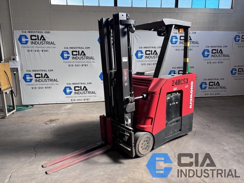 2024 - 3,500 LB. RAYMOND MODEL 425-C35TT STAND-UP ELECTRIC FORKLIFT
