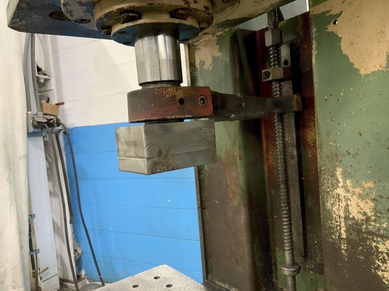 6 TON DENISON #WR065L MULTIPRESS C-FRAME HYDRAULIC PRESS: STOCK #80600