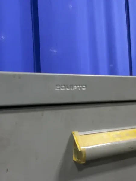EQUIPTO 7 DRAWERS TOOL CABINET