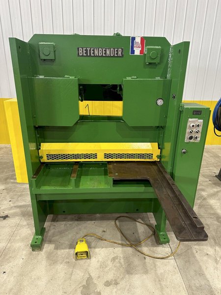 4&#039; X 1/2&quot; BETENBENDER MODEL #4-500 HYDRAULIC SQUARING SHEAR: STOCK #11792