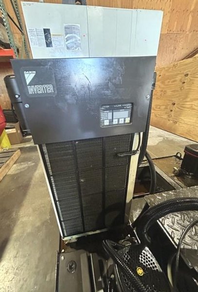 Kitamura MedCenter 5AX VMC CNC, 2024 – Renishaw Probe, 120 ATC, Chip Conveyor