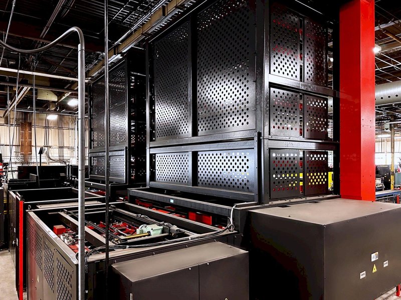 Amada EML2515-AJ 3kW / 33 TNF w/Automation - Accepting Offers