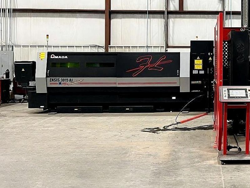 Amada ENSIS-3015AJ 3kW Fiber w/ Automation