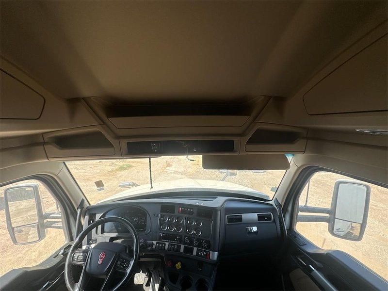 2022 Kenworth T680 1XKYD49X5NJ499897