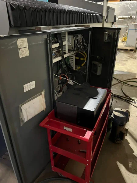 2014 FLOW MACH 3 2513B | Waterjet Cutters