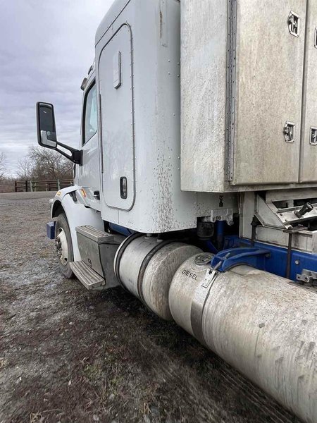 Peterbilt 567 Sleeper Truck, 2016