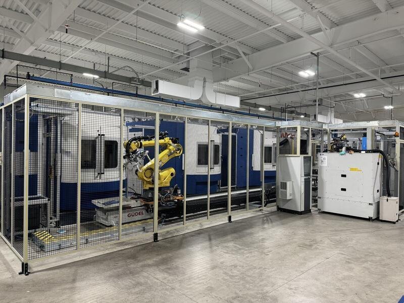 Grob G552 CNC Horizontal Machining System (3) Machines, Fanuc Robots, 12K RPM, HSK-63, 120 ATC, Siemens 840DSL, New 2022