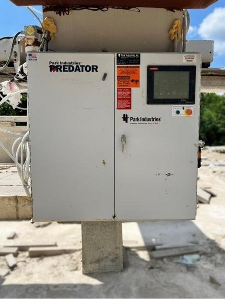 2008 Park Industries Predator Block Saw 60" max blade capacity
40 HP Motor